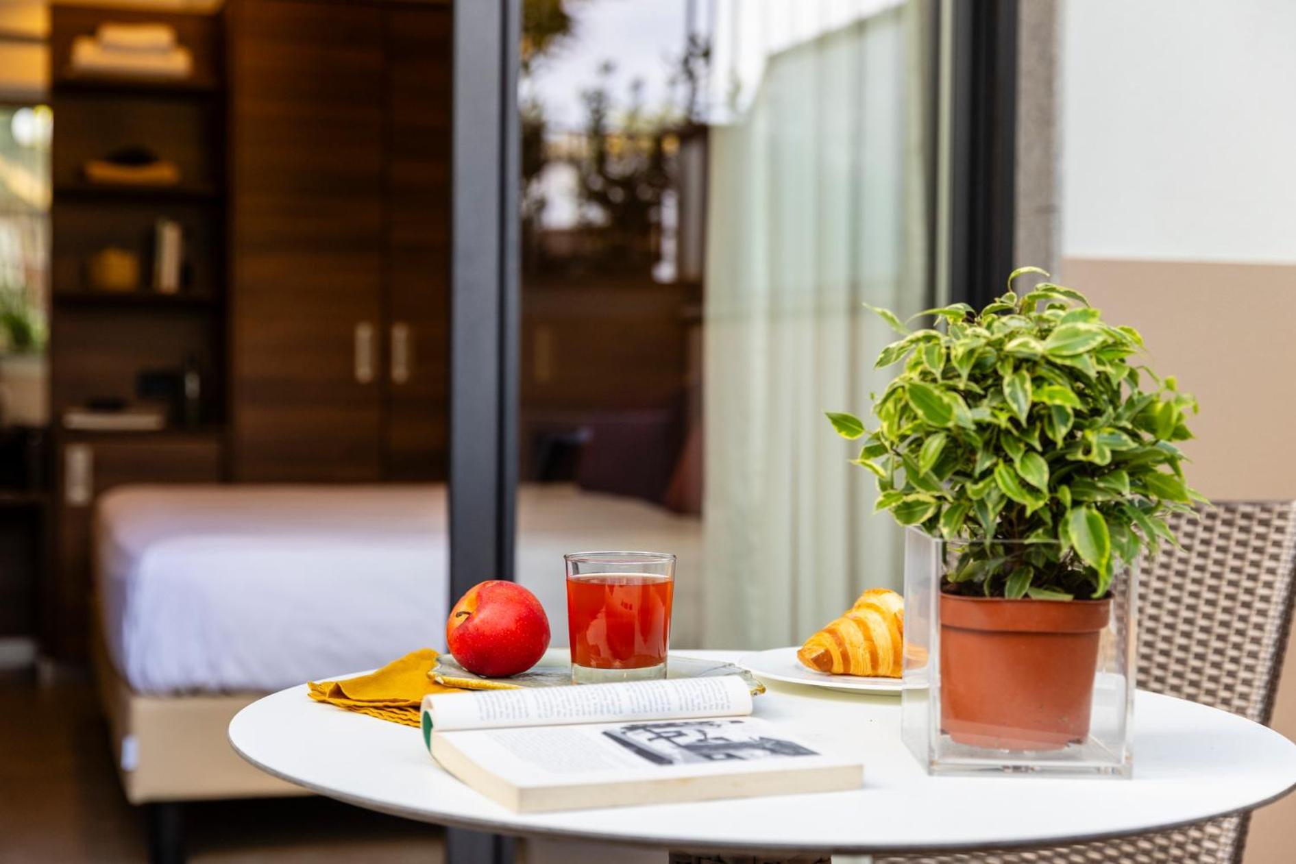 Adoro Hotel Рим Екстер'єр фото